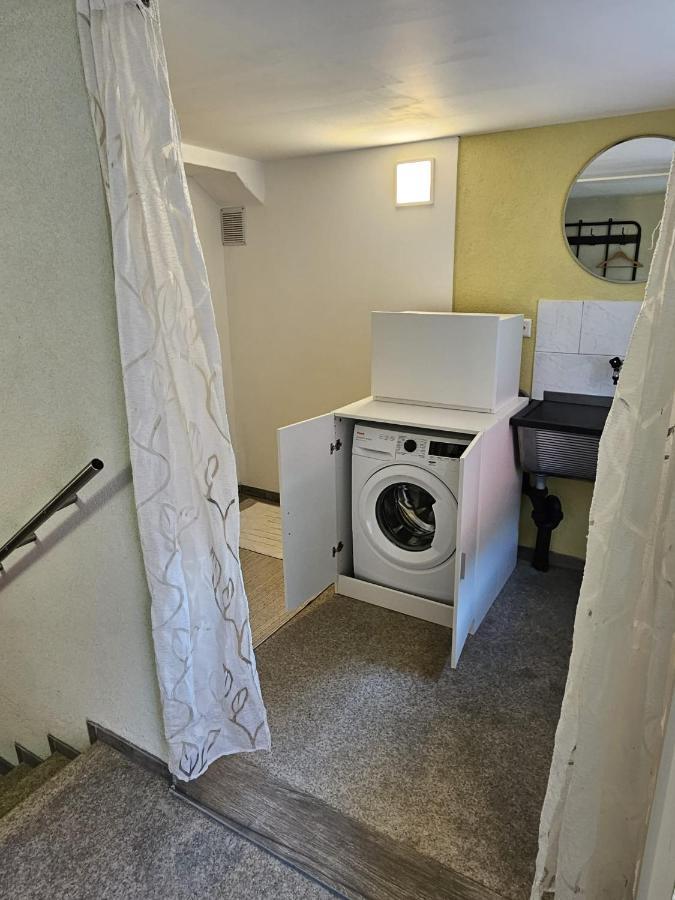 Airolo With Private Parking Apartman Kültér fotó