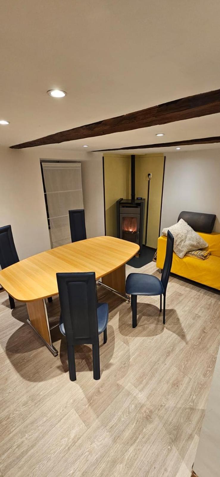 Airolo With Private Parking Apartman Kültér fotó